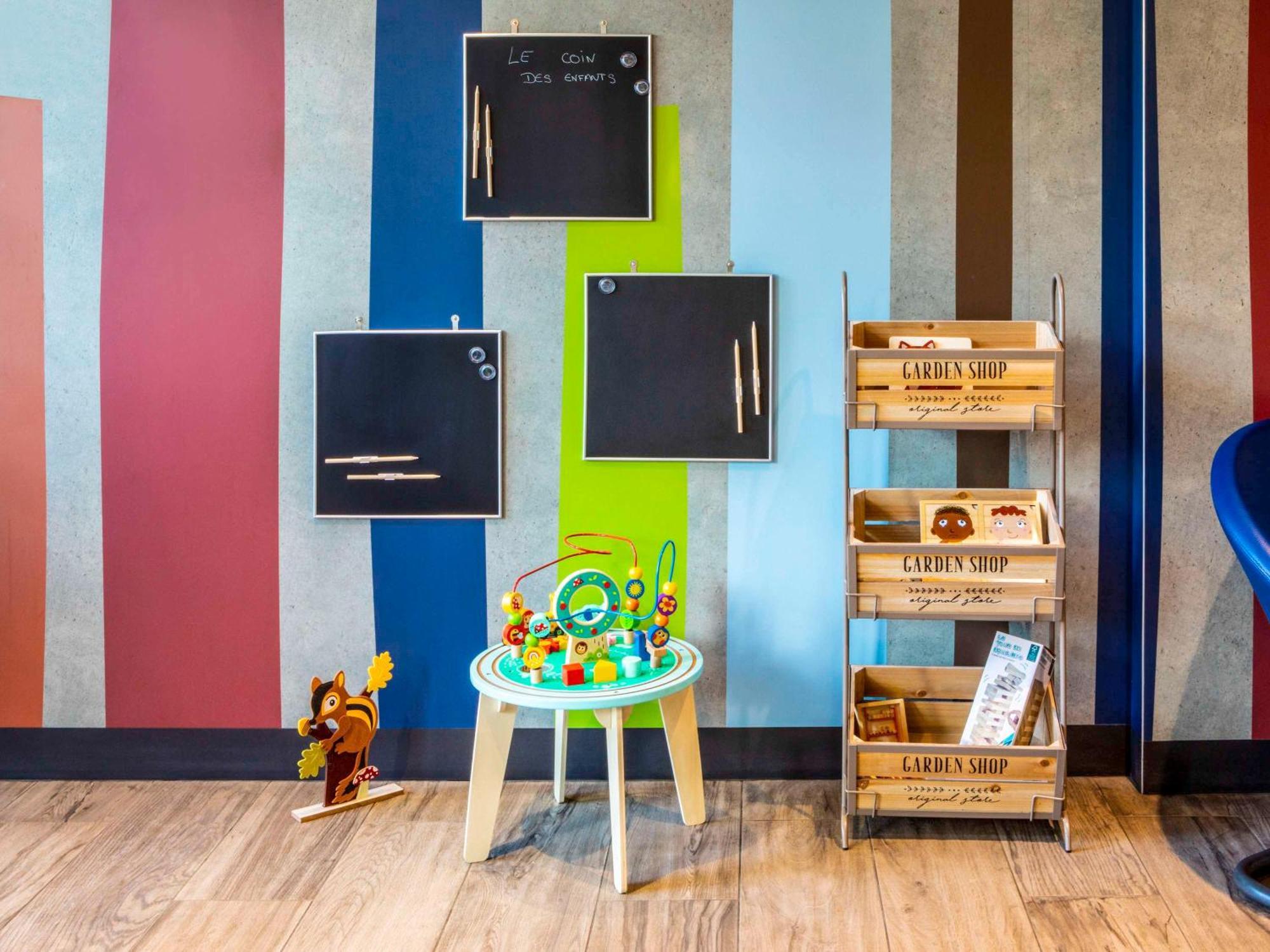 Ibis Budget Paris Clichy Mairie Eksteriør bilde
