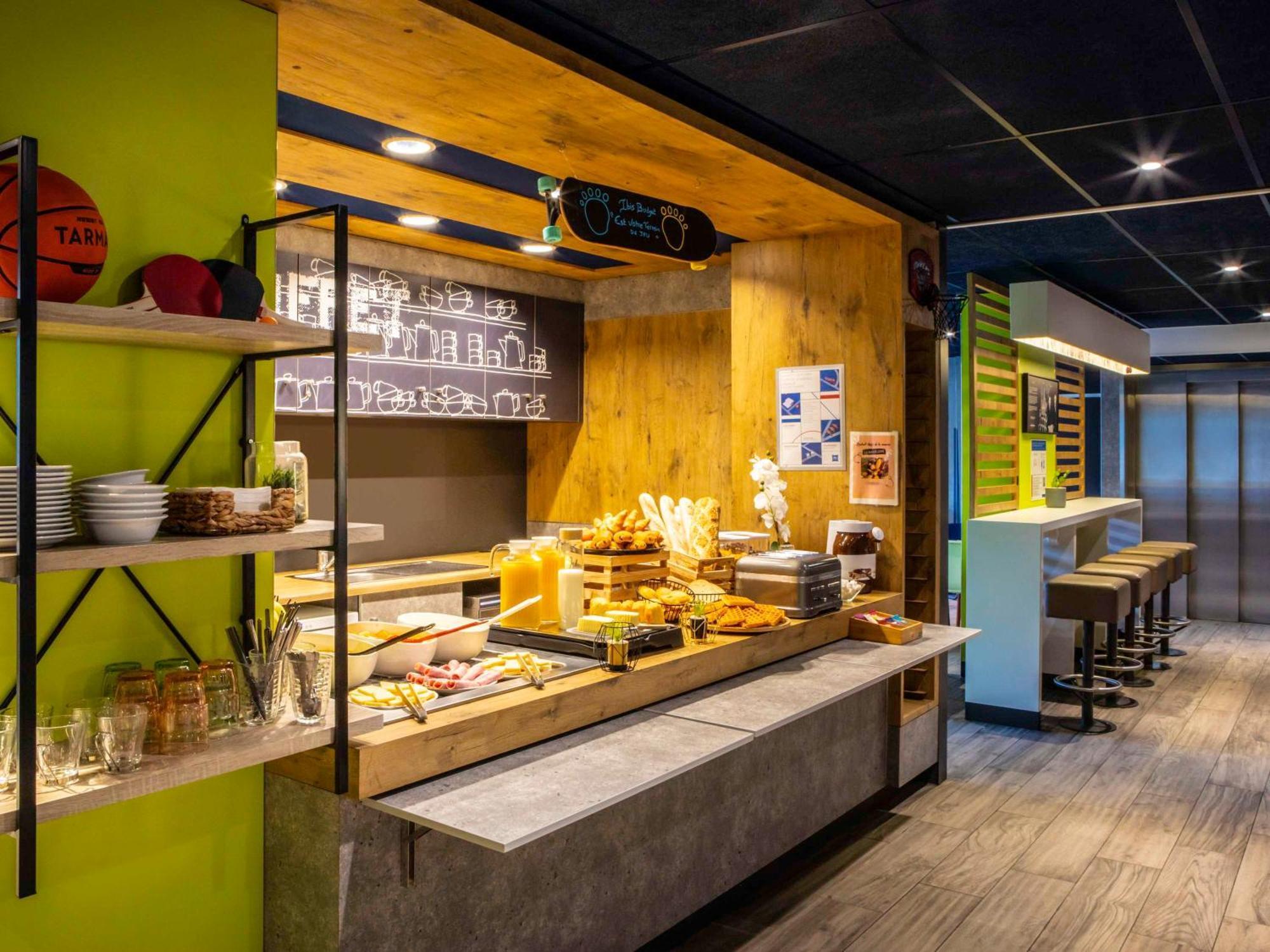 Ibis Budget Paris Clichy Mairie Eksteriør bilde