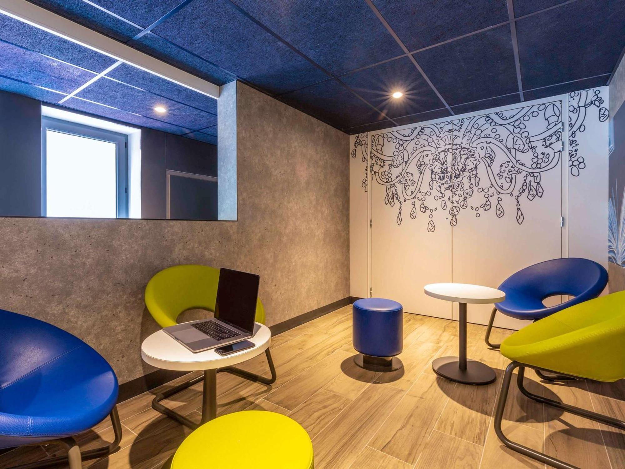 Ibis Budget Paris Clichy Mairie Eksteriør bilde