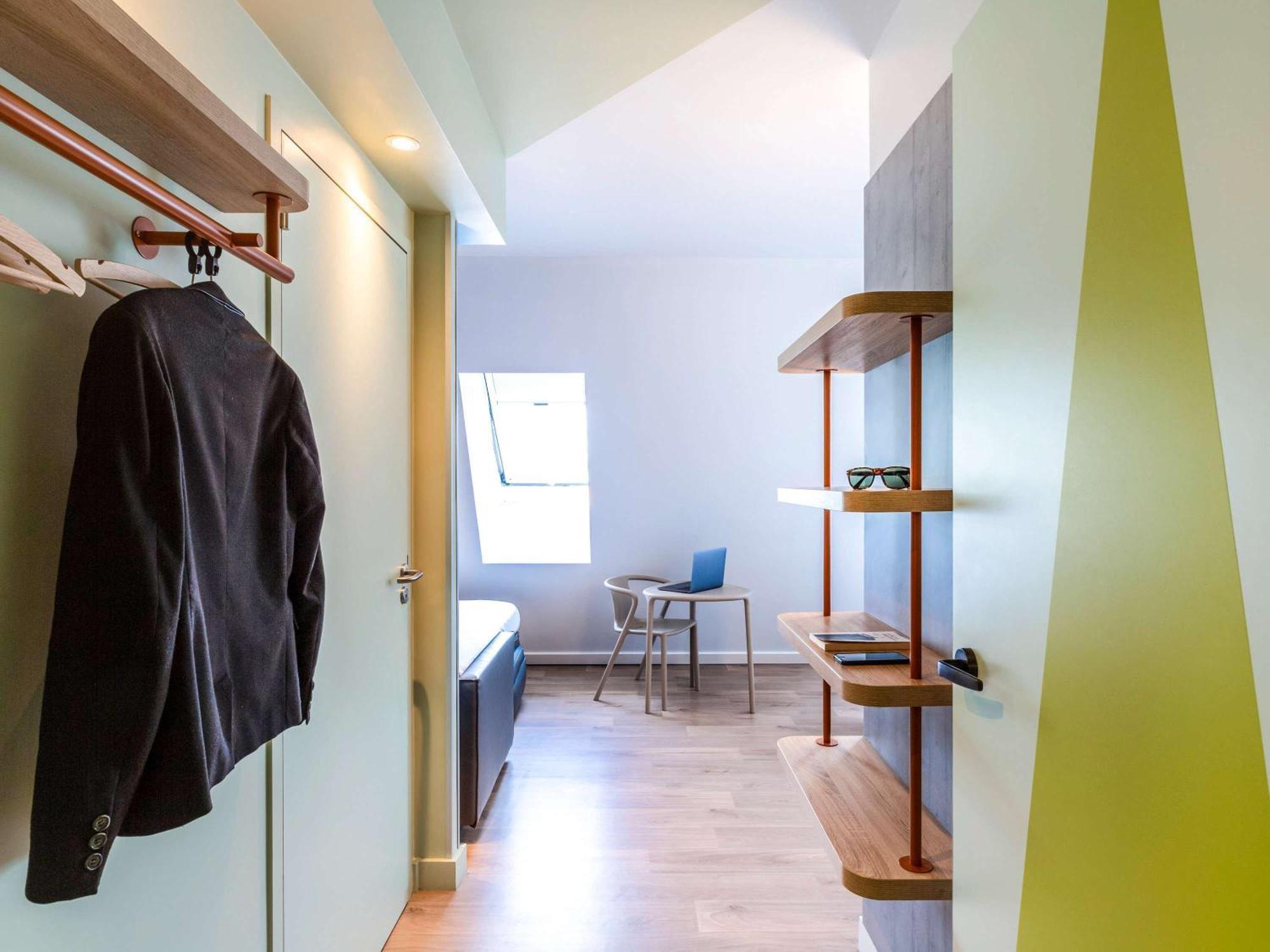 Ibis Budget Paris Clichy Mairie Eksteriør bilde